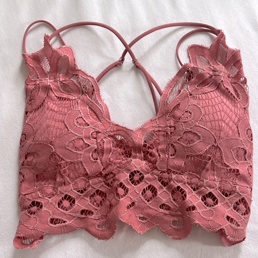 Francesca’s floral lace pink bralette